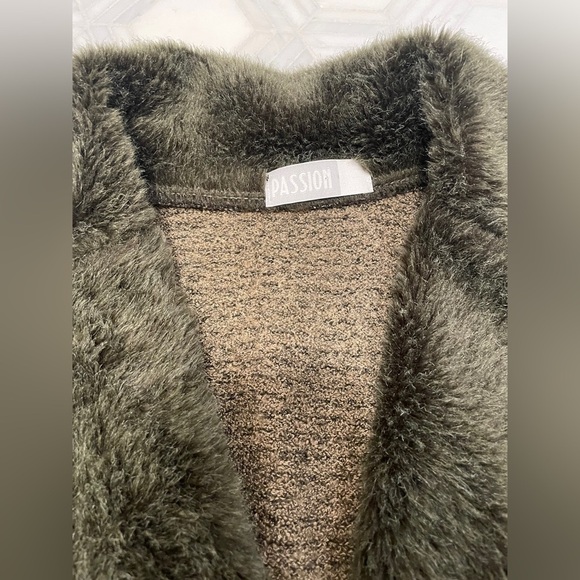 Vintage Green Faux Fur Collar Button Front Knit Cardigan Jacket Khaki Brown - Picture 4 of 6